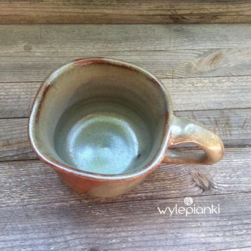 kubek toczony na kole