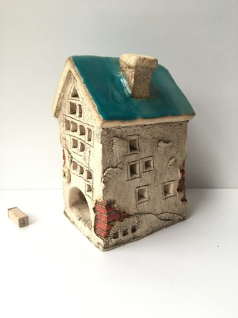 domek_ceramiczny_swiecznik