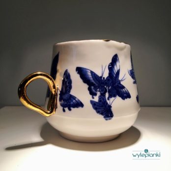 porcelana-i-zloto-filizanka-kubek