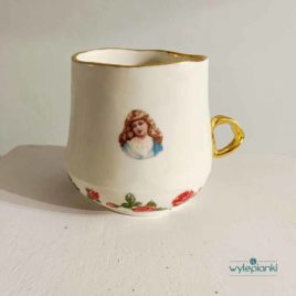 Porcelana i Złoto – filiżanka porcelanowa retro