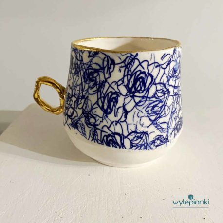 porcelana-i-zloto5recznie-wykonana-filiżanka-z-angielskiej-porcelany